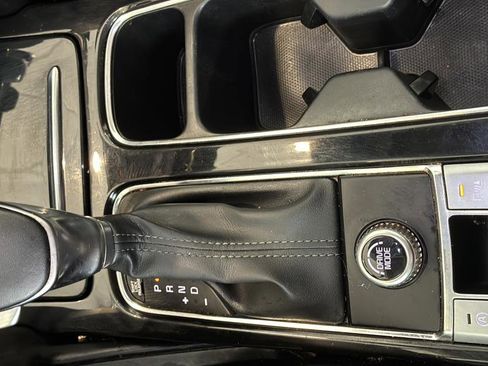 Used 2024 Kia Telluride S w/ S Sunroof Package FWD image 24