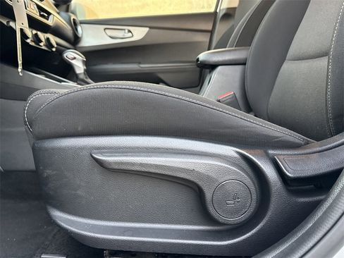 Used 2022 Kia Forte LXS w/ LXS Technology Package image 26