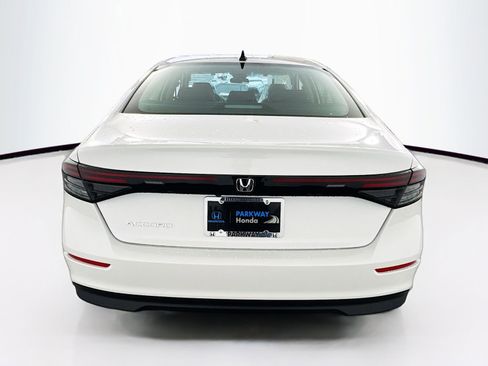 New 2025 Honda Accord LX image 5