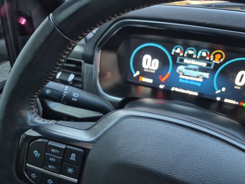 Certified 2023 Ford F150 Platinum w/ Equipment Group 701A High image 29