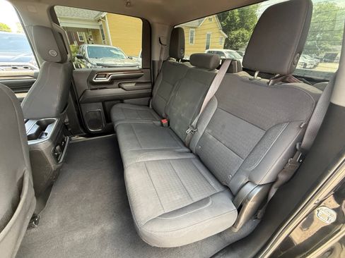 Used 2024 Chevrolet Silverado 2500 LT AWD/4WD image 25
