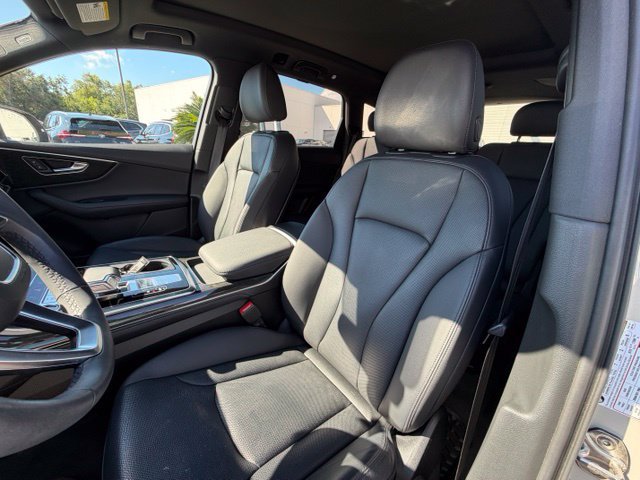 Used 2024 Audi Q7 3.0T Prestige AWD/4WD image 29