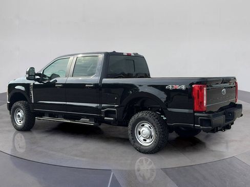Used 2026 Ford F250 XL w/ XL Off-Road Package AWD/4WD image 3