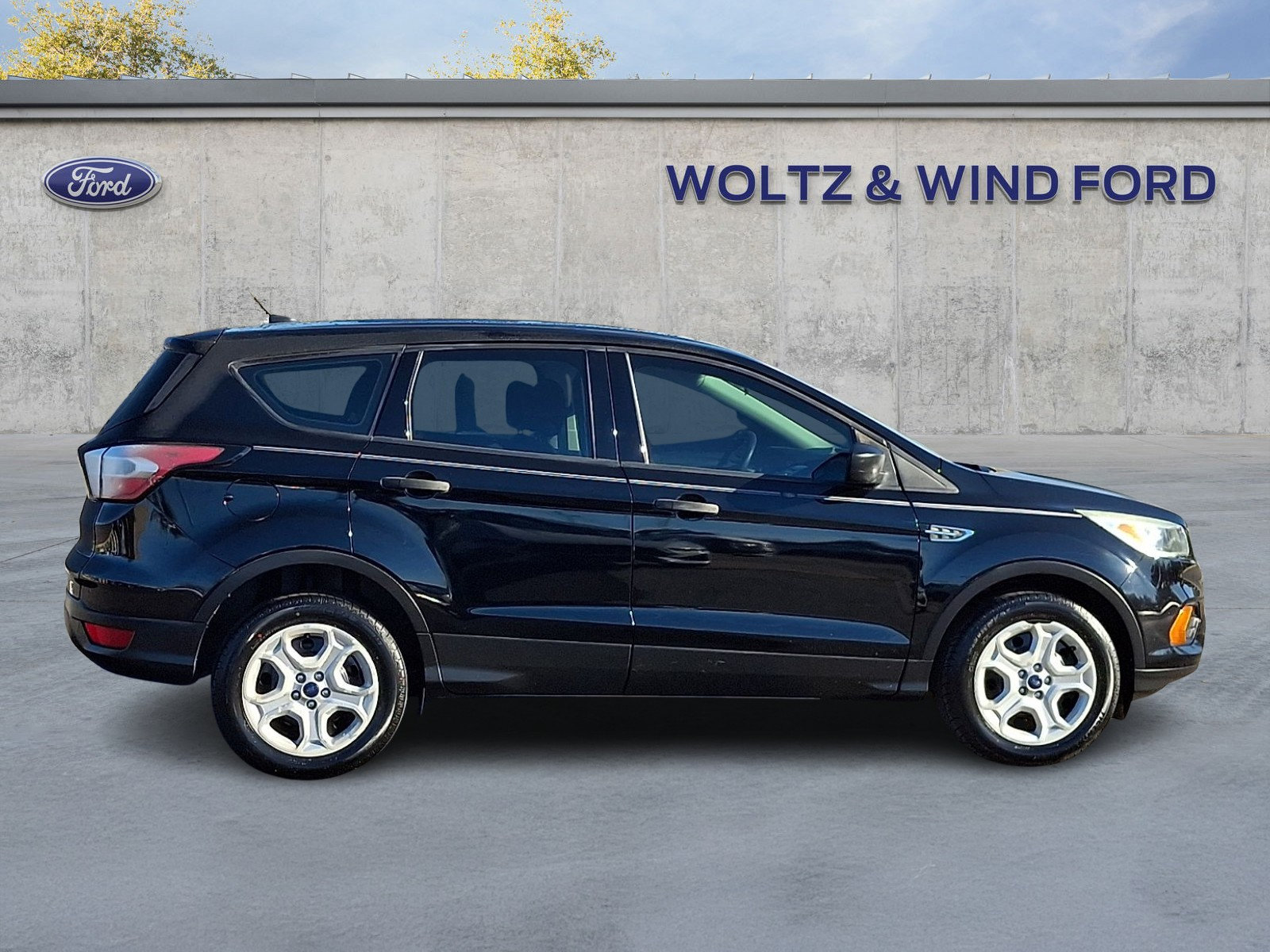 Used 2017 Ford Escape S FWD image 7