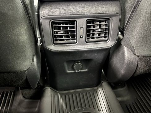 Used 2025 Toyota RAV4 LE image 9