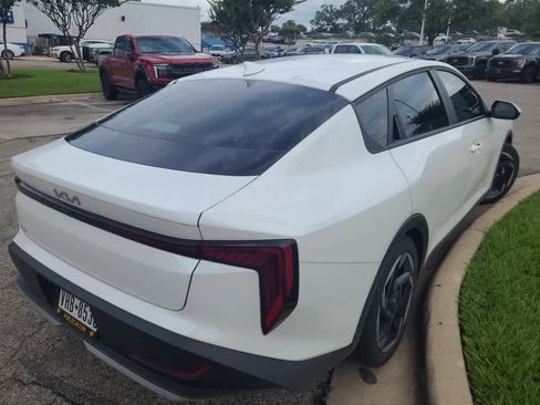 Used 2025 Kia K4 EX FWD image 4