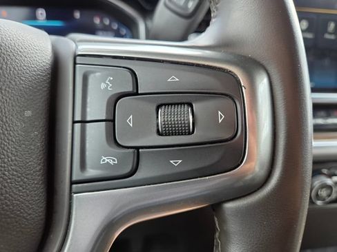 Used 2025 Chevrolet Silverado 1500 LT AWD/4WD image 19