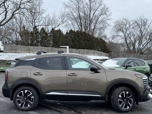 New 2026 Nissan Kicks SV w/ Cold Weather Package AWD/4WD image 4