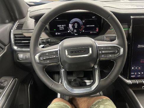 New 2026 GMC Acadia Denali FWD image 23