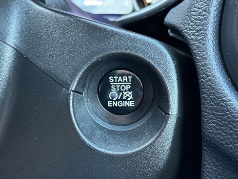 Used 2018 Jeep Compass Latitude w/ Trailer Tow Group image 22