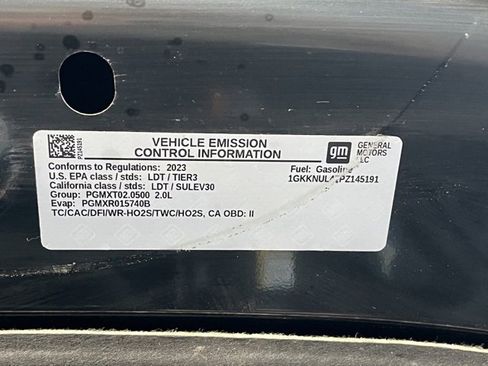 Used 2023 GMC Acadia SLT image 22