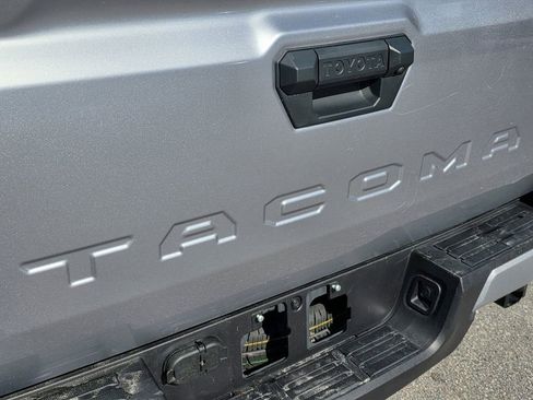 Used 2025 Toyota Tacoma SR5 image 8