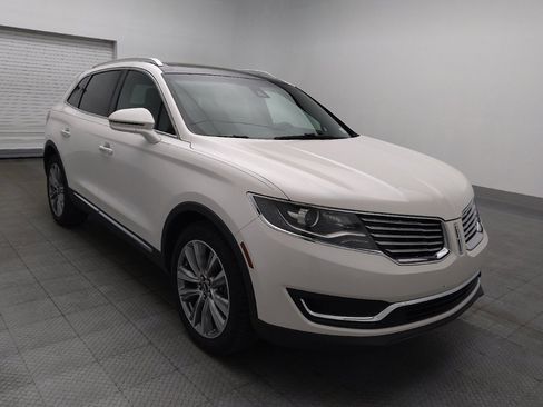 Used 2018 Lincoln MKX Reserve w/ Lincoln MKX Climate Package AWD/4WD image 13