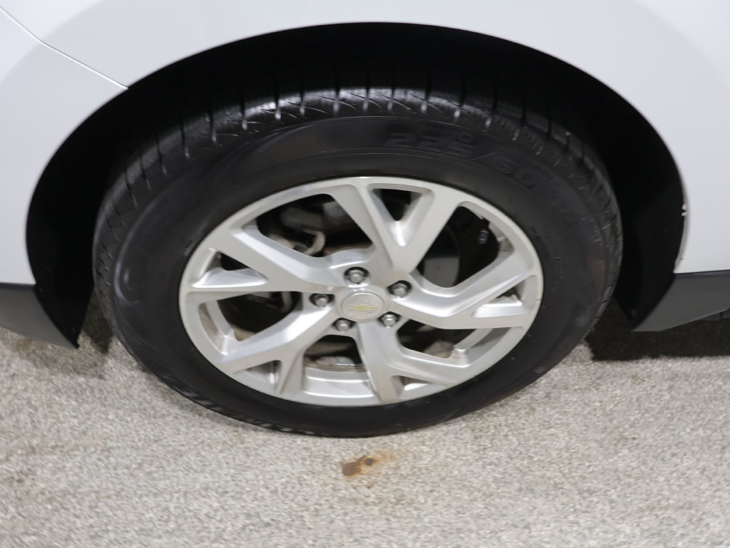 Used 2018 Chevrolet Equinox Premier w/ Premier True North Edition AWD/4WD image 9