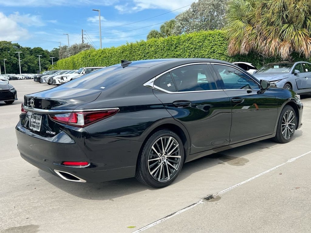 Certified 2025 Lexus ES 350 w/ Premium Package FWD image 7