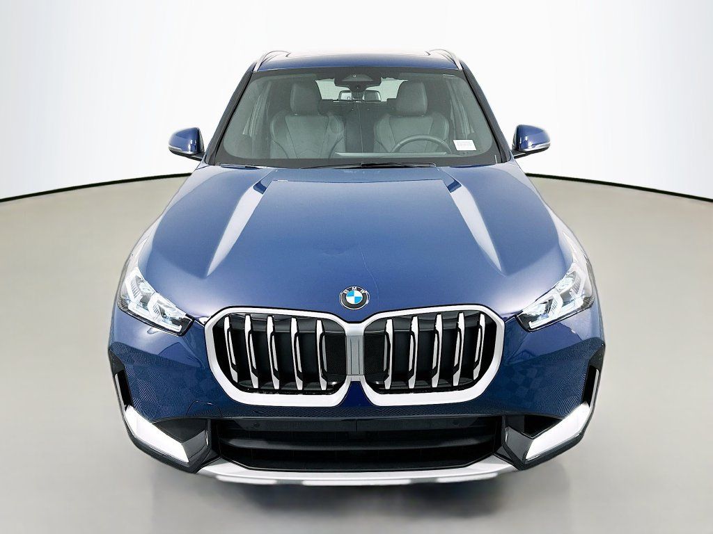 Used 2026 BMW X1 xDrive28i w/ Convenience Package AWD/4WD image 2