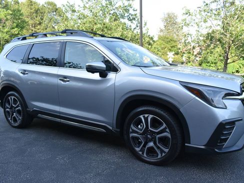 Used 2023 Subaru Ascent Touring AWD/4WD image 32