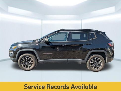 Used 2020 Jeep Compass Trailhawk AWD/4WD image 2