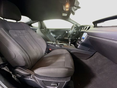 Used 2019 Ford Mustang Coupe w/ Equipment Group 101A RWD image 27