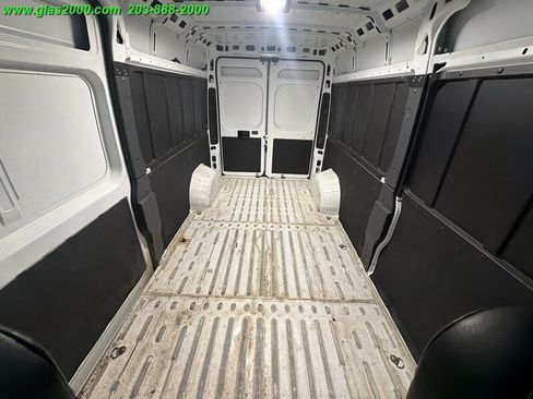 Used 2024 RAM ProMaster 2500 w/ Convenience Group FWD image 10
