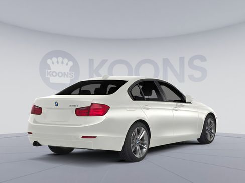 Used 2013 BMW 328i xDrive Sedan w/ Premium Pkg AWD/4WD image 2