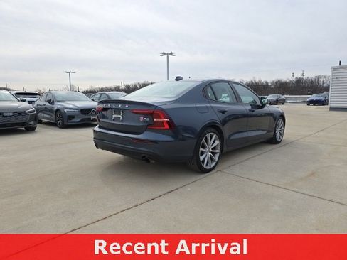 Used 2020 Volvo S60 T5 Momentum w/ Protection Package image 5