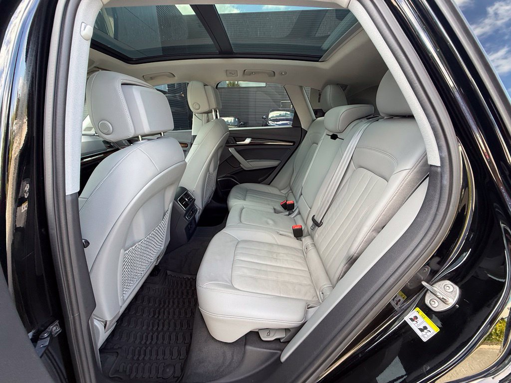 Used 2018 Audi Q5 2.0T Premium Plus w/ Premium Plus Package AWD/4WD image 24