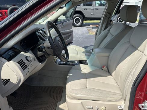 Used 2008 Cadillac DTS FWD image 26