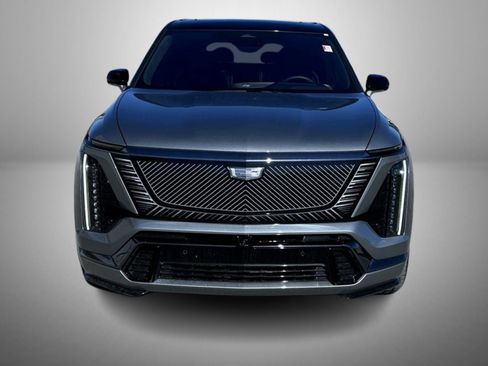 Used 2026 Cadillac Vistiq Platinum AWD/4WD image 2