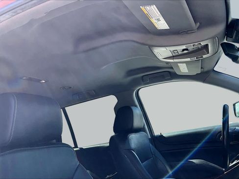 Used 2017 Chevrolet Tahoe Premier AWD/4WD image 14