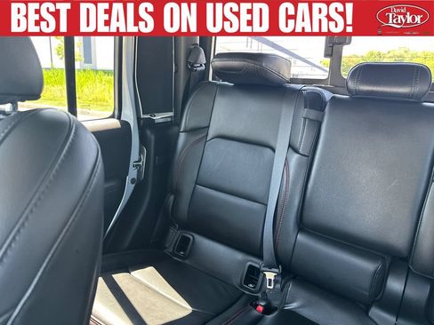 Used 2022 Jeep Gladiator Rubicon w/ Cold Weather Group AWD/4WD image 18