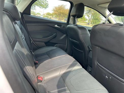 Used 2012 Ford Focus Titanium image 35