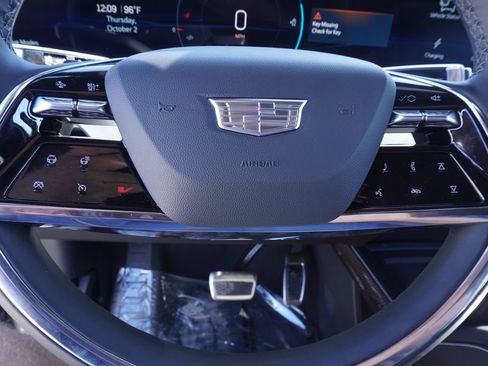 New 2026 Cadillac Vistiq Luxury AWD/4WD image 20