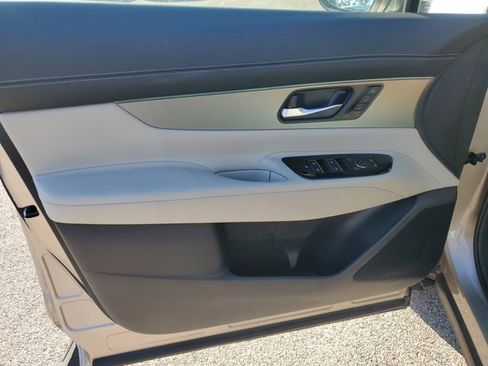 Certified 2025 Nissan Murano SL image 25