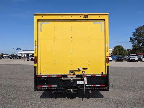 Used 2023 Ford E-350 and Econoline 350 Super Duty w/ Driver's Safety Package image 5