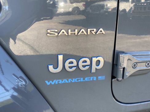 Used 2023 Jeep Wrangler Sahara w/ Cold Weather Group image 13
