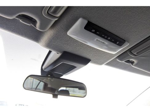 Used 2021 Nissan Kicks S image 24