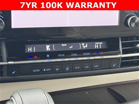 Certified 2023 Toyota Sienna XLE image 15