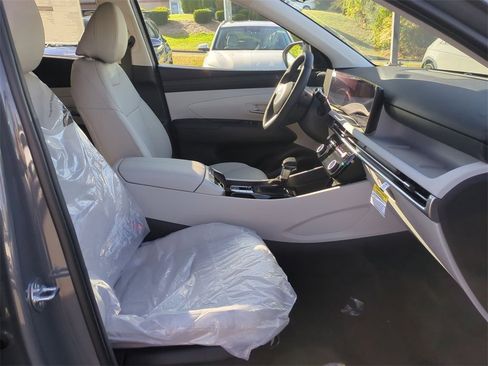 New 2026 Hyundai Tucson SEL image 28