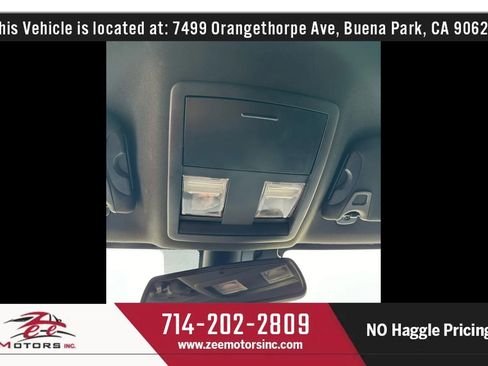 Used 2018 Dodge Challenger SXT image 27