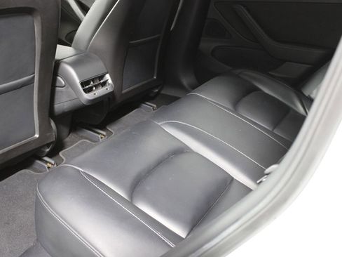 Used 2020 Tesla Model 3 Standard Range Plus image 21