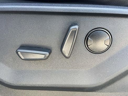 New 2026 Ford F250 Lariat w/ Black Appearance Package image 13