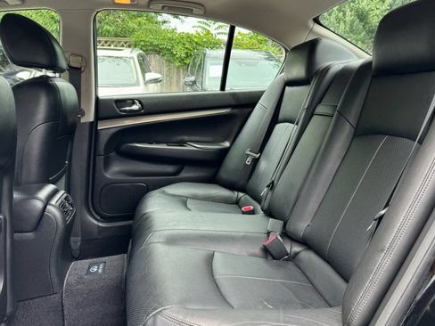 Used 2011 INFINITI G37 x Sedan w/ Premium Pkg AWD/4WD image 19