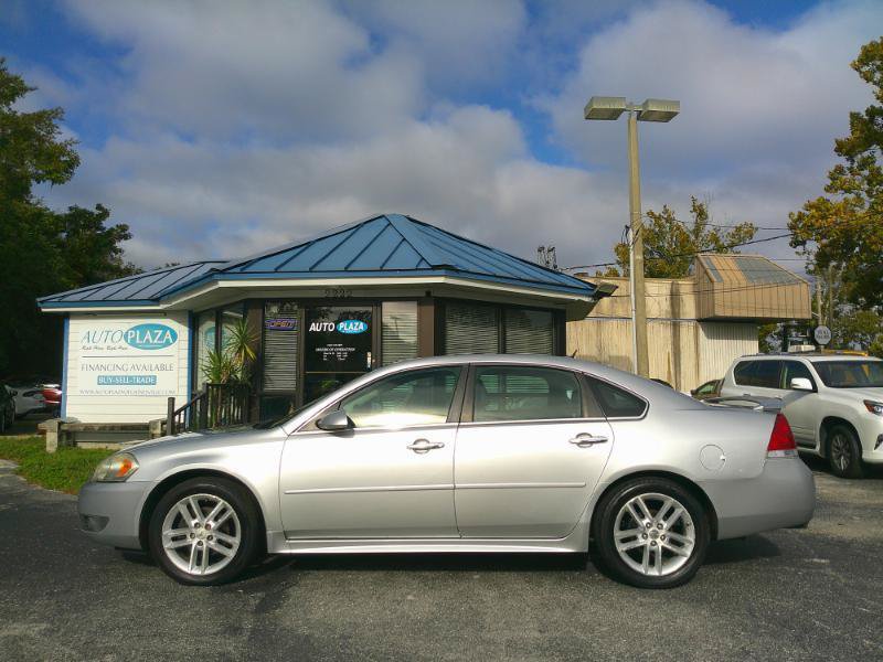 Used 2011 Chevrolet Impala LTZ FWD image 10
