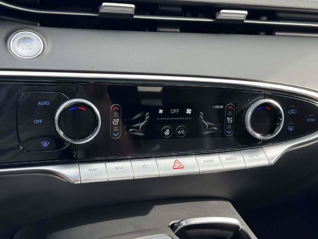 Certified 2022 Genesis GV70 3.5T Sport w/ Sport Prestige Package AWD/4WD image 29