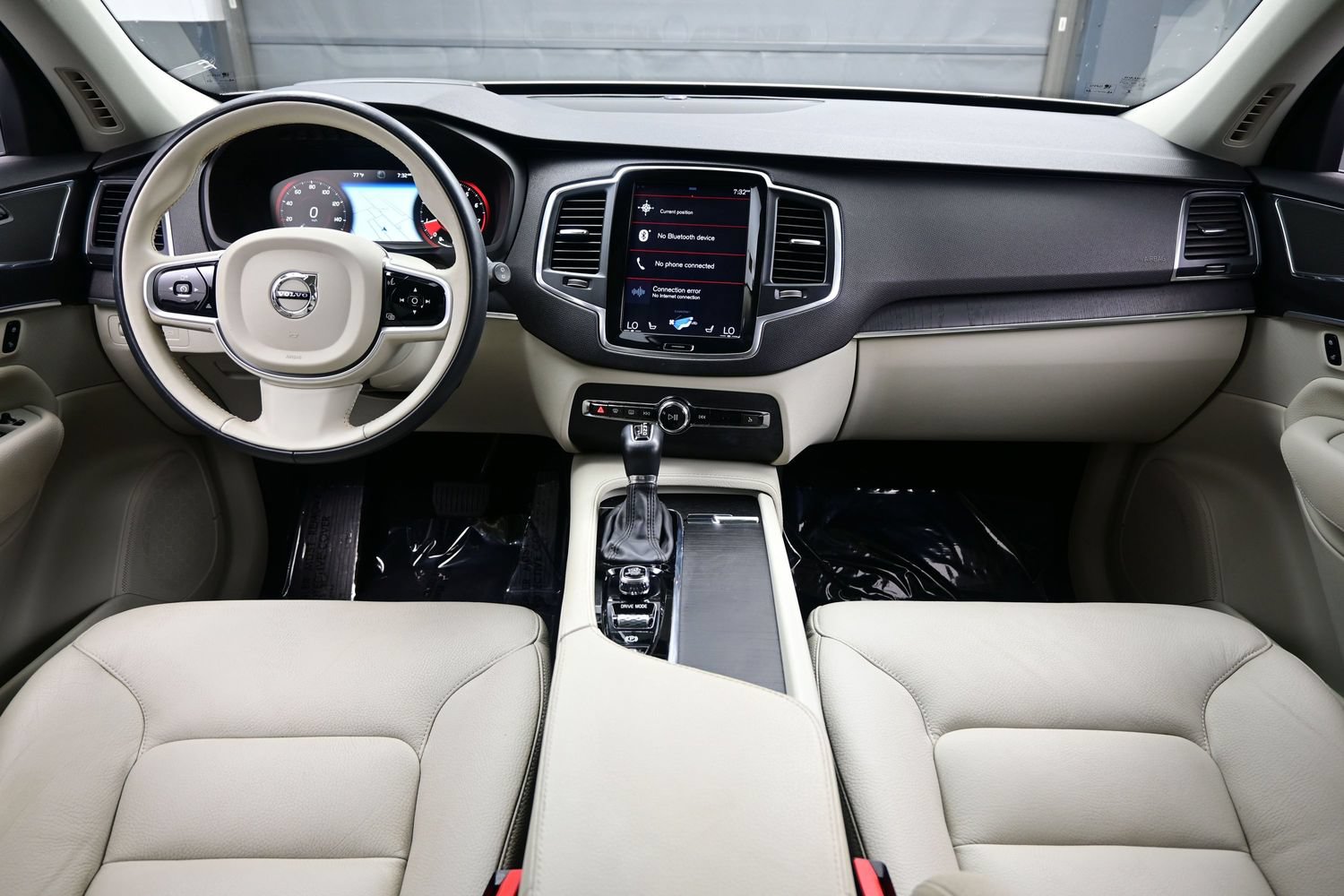 Used 2020 Volvo XC90 T6 Momentum w/ Protection Package Premier AWD/4WD image 18