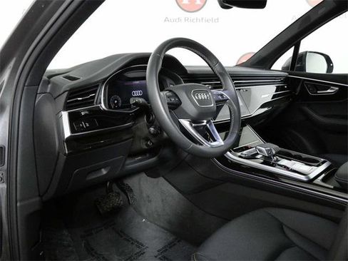 Used 2025 Audi Q7 3.0T Premium Plus w/ Premium Plus Package image 16