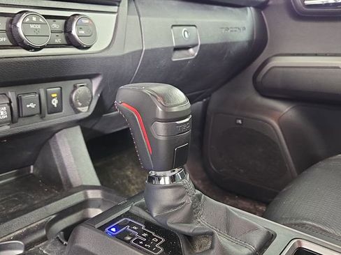 Used 2023 Toyota Tacoma TRD Off-Road w/ TRD Premium Off Road Package image 22