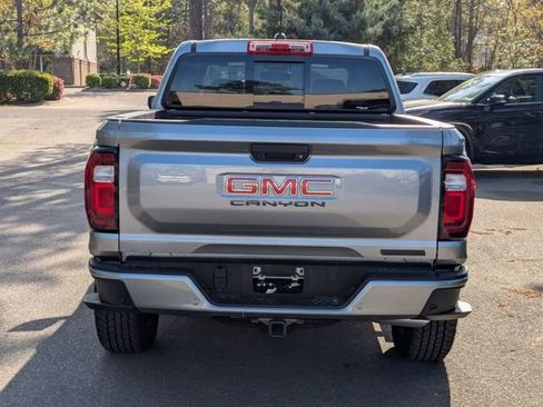 Used 2025 GMC Canyon Elevation w/ Convenience Package image 4