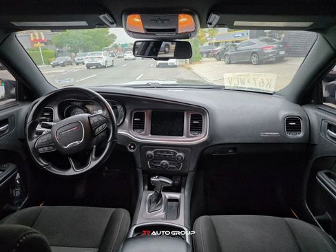 Used 2022 Dodge Charger GT image 11